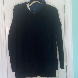 Black pop corn sweater